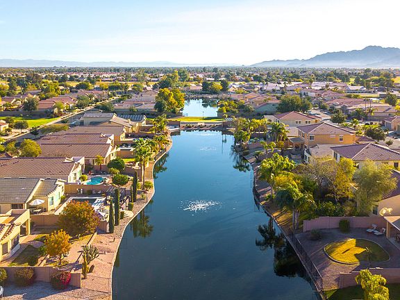 4th image of 864 E Indian Wells Pl