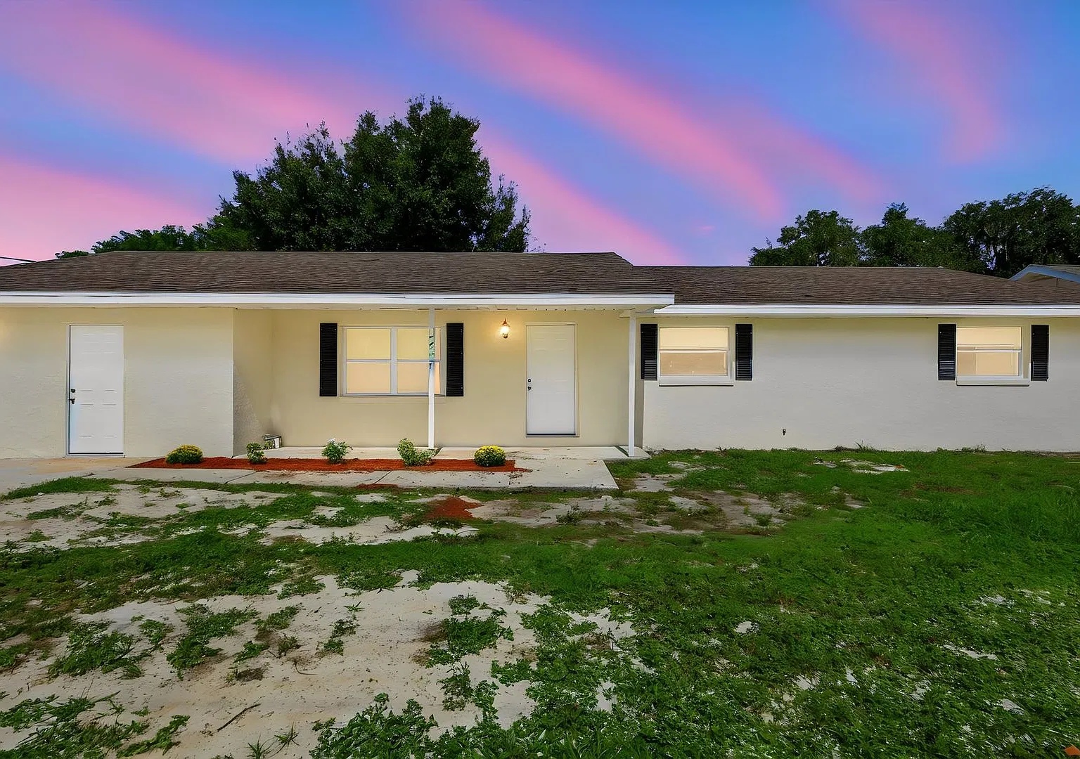 Beautiful 3-Bedroom, 2-Bath Home with Modern Kitchen & Covered Patio in Lakeland, FL! — Photo 1