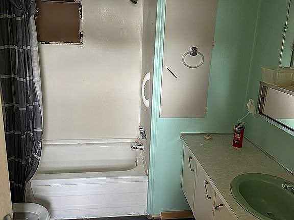 5th image of 6139 Pleasant St