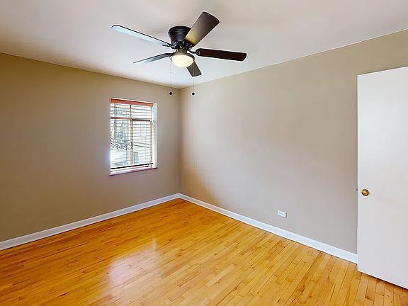 3rd image of 1375 N Pearl St APT 3