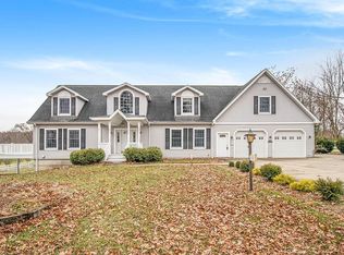 31115 Currans Beach Rd, Dowagiac, MI 49047