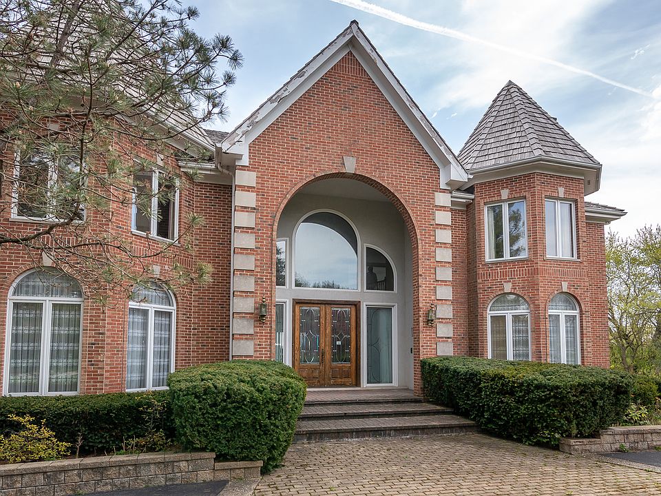 1093 Glencrest Dr, Inverness, IL 60010 Zillow