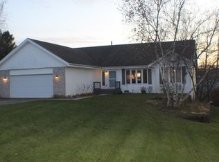 9306 Prairie View Ct, Roscoe, IL 61073