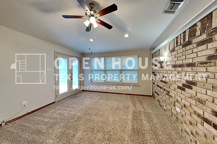 2941 Columbine Dr — Photo 18
