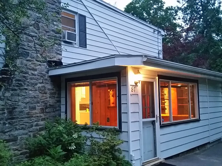 87 Fair St #1 — Photo 28