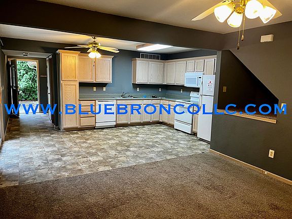 5th image of 220 SE Florence Ave