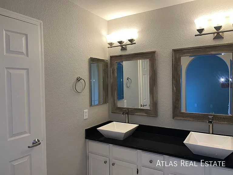 4145 W Bluefield Ave — Photo 17