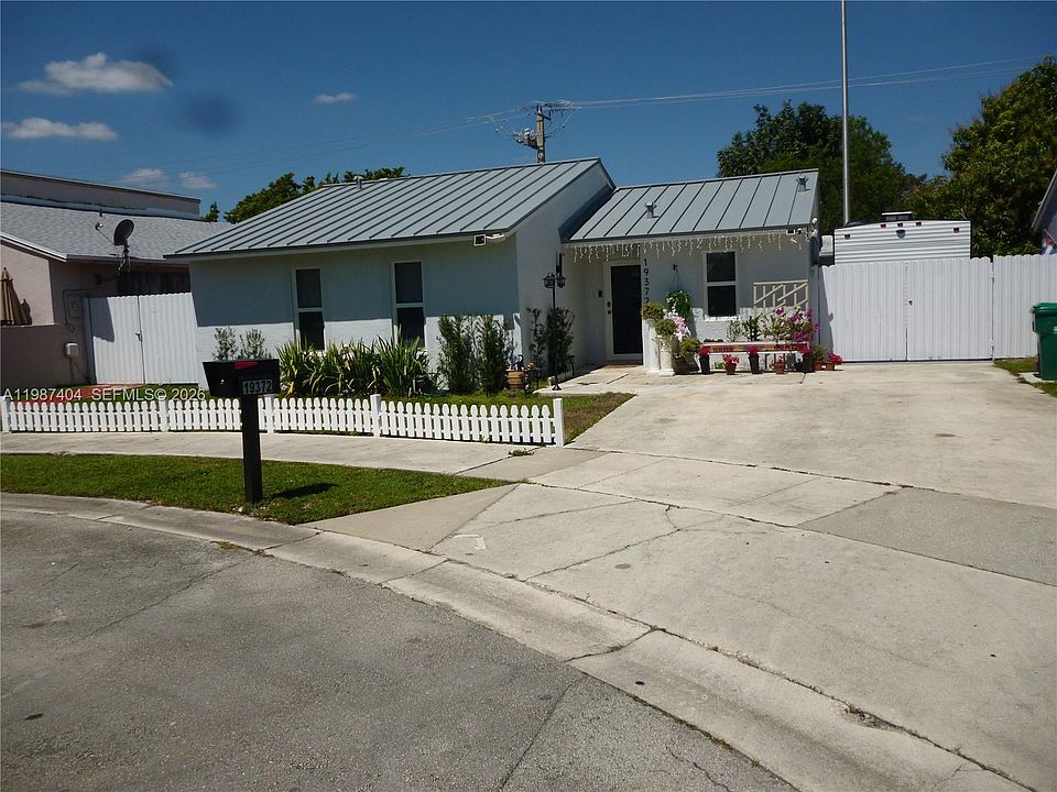1st image of 19372 SW 119th Ct