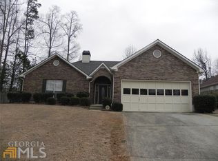 97 Gleneagles Way, Fayetteville, GA
