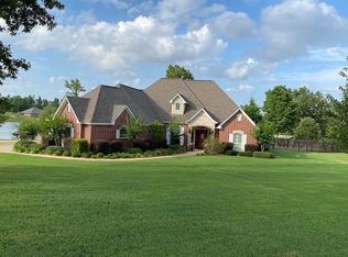 1 Meredith Way, Texarkana, TX 75501