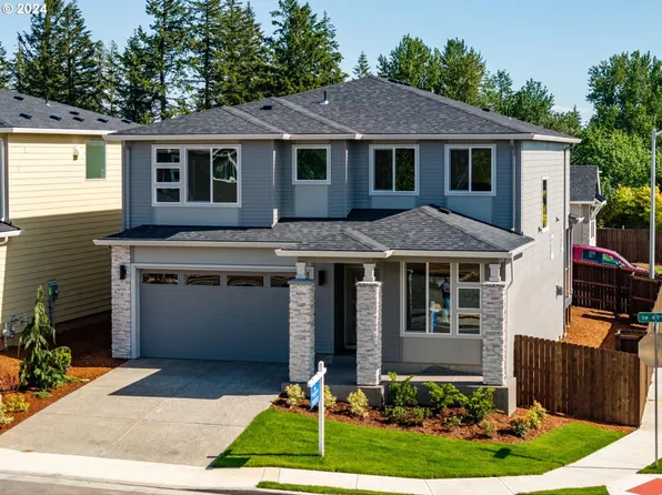 828 SW 49th Dr, Gresham, OR 97080