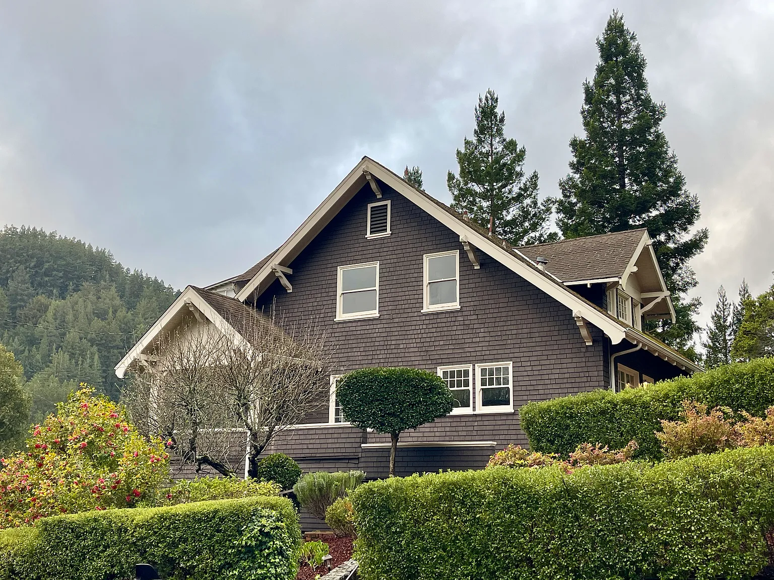 4 bed, 2064 sqft, $13,000 — Photo 1