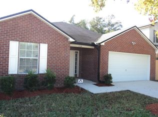 8126 Hilsdale Rd, Jacksonville, FL 32216