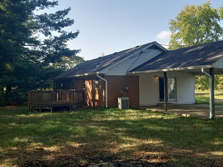 6204 Tricounty Hwy — Photo 2