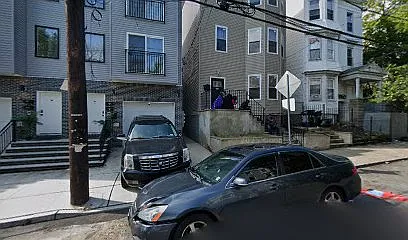 318 W Runyon St Photo 1