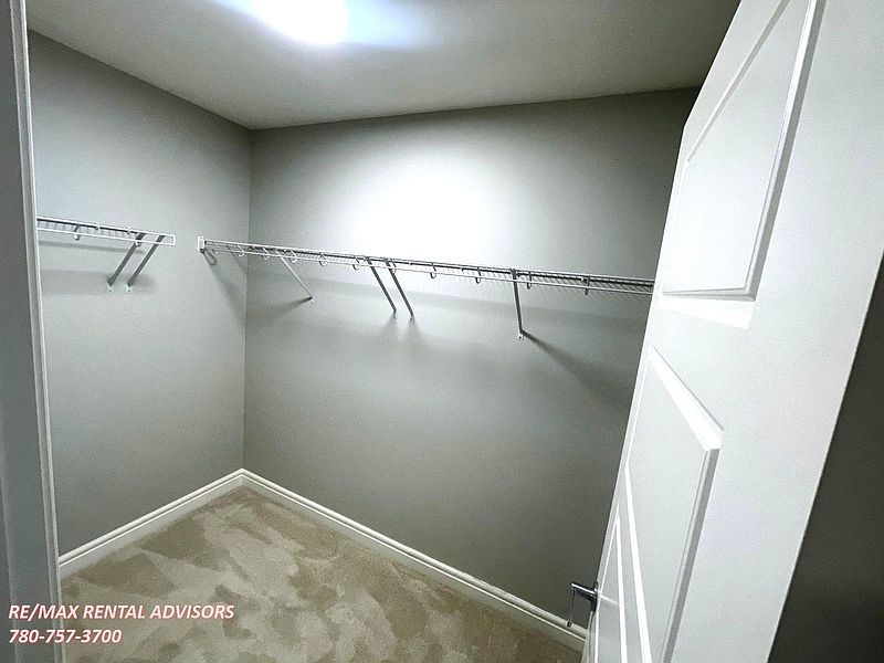 Edmonton Apartment for rent - 3 Bedrooms — photo 13