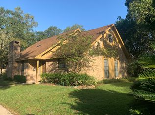 957 Central Dr, Beaumont, TX 77706