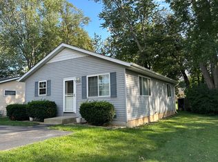 7105 Seminole Dr, Wonder Lake, IL