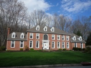 6371 Paderborne Dr, Hudson, OH