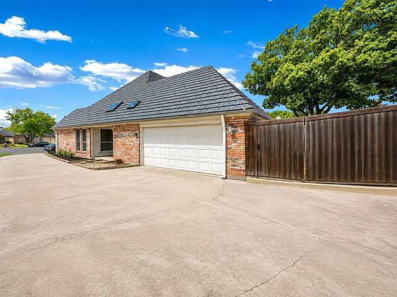4th image of 504 Quail Cove Ct