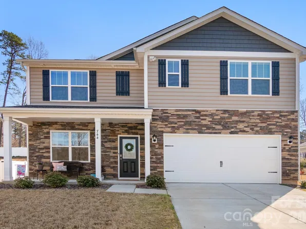 744 Saddlebred Ln, Locust, NC 28097