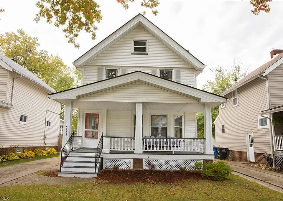 1st image of 17453 Woodford Ave