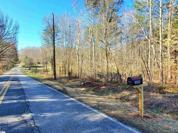 1055 E Prince Rd, Landrum, SC 29356