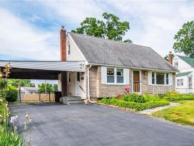 82 Bay Ave, New Britain, CT, 06053