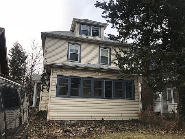 1st image of 282 Norwalk Ave