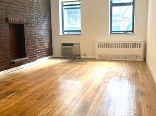 209 E 81st St #4C, New York, NY 10028