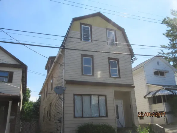 114 Elk St, Hanover Township, PA 18706