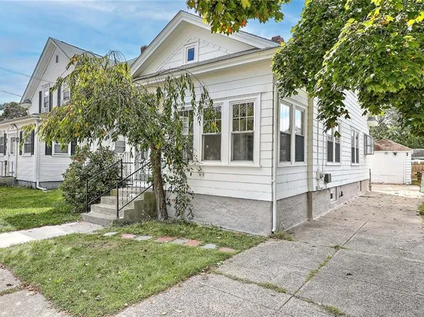 455 Armistice Blvd, Pawtucket, RI 02861