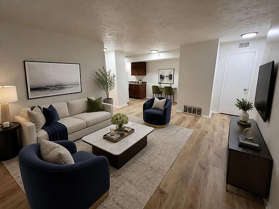 3rd image of 3738 Frances St APT 10