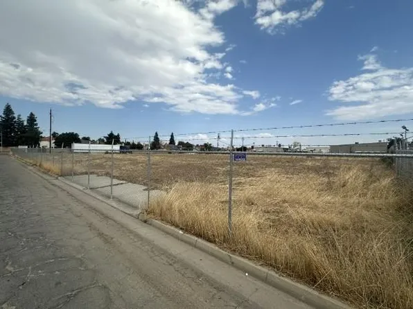 5652 E Dayton Ave, Fresno, CA 93727