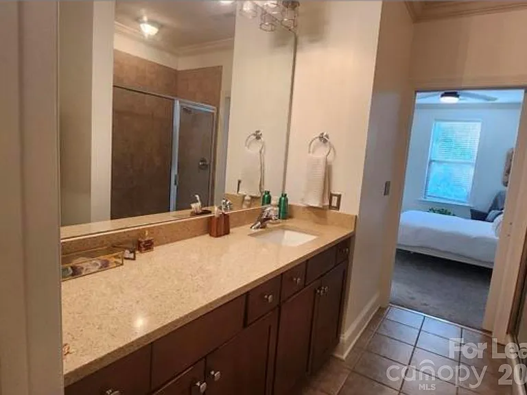 630 Calvert St #206 — Photo 6