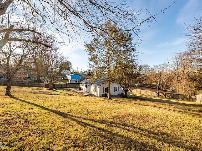 172 Hopper Rd — Photo 4