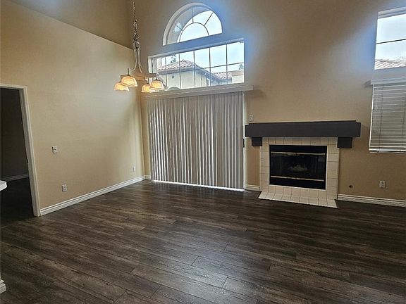 3rd image of 2930 Via Milano Rd