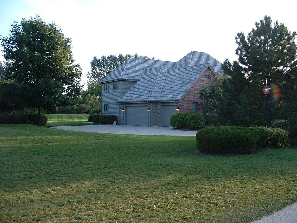 2005 Side East
