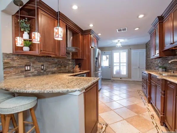 5359 Fredericksburg Rd #205, San Antonio, TX 78229