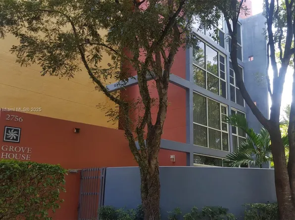 2756 Day Ave APT 302, Miami, FL 33133