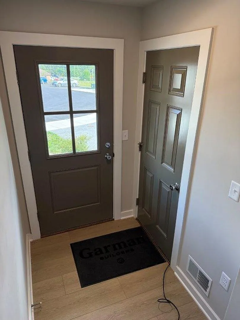 Carlisle Area School District Brand New Town-Home For Rent, 3 Bedrooms, 2.5 Bathrooms And 3 Stori... — Photo 4