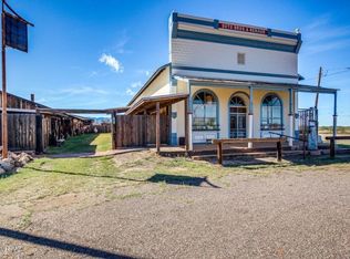 905 S Ghost Town Trl, Pearce, AZ 85625