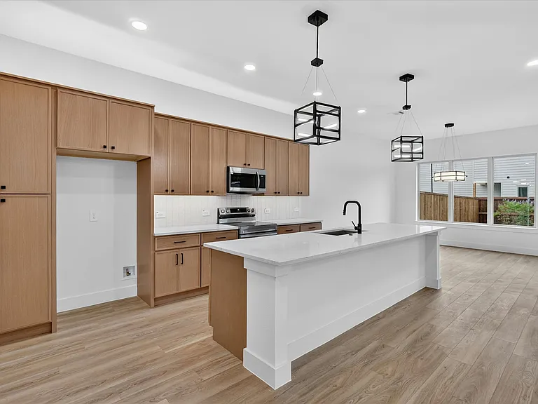1702 Chattanooga Pl — Photo 10
