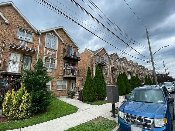 3rd image of 2829 Ely Ave #1