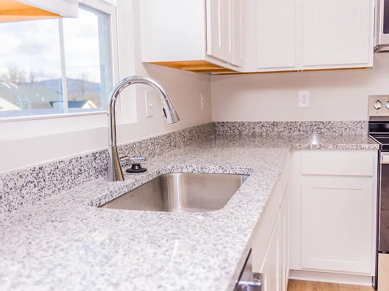 327 White Birch Rd — Photo 8