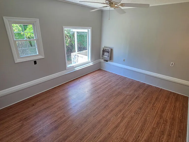 3428 Wade Ave — Photo 18