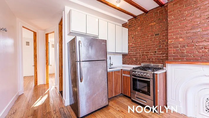 Rented by Nooklyn NYC LLC | media 9