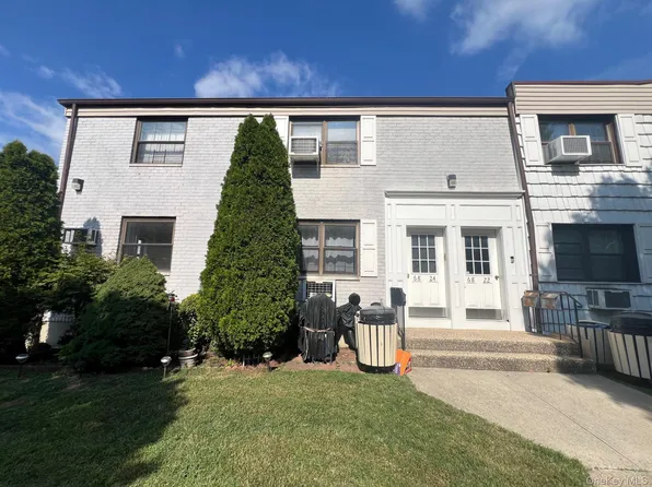 6824 136th Street #A, Flushing, NY 11367