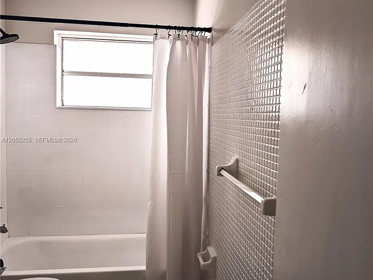 888 SW 62nd Ave — Photo 17