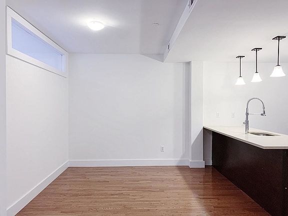 3rd image of 80 Meserole St APT 2K